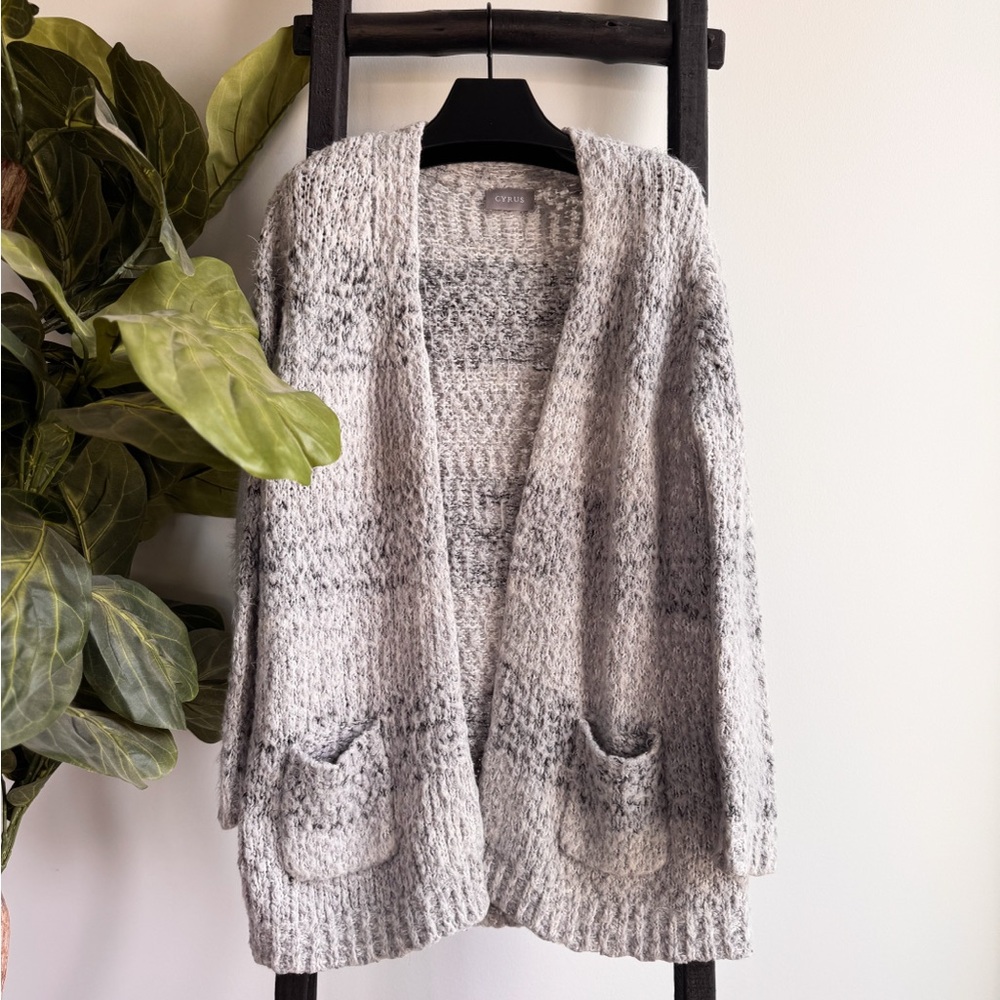 Cyrus Heather Gray Women's Cardigan